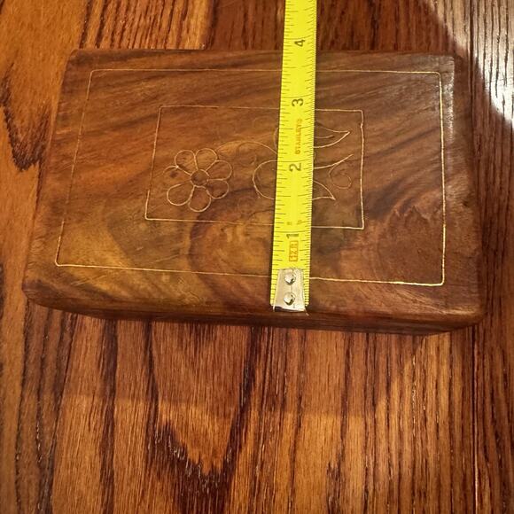 Wooden Box Hand Carved Brass Inlaid Floral Hinged India Vtg Trinket Pen Artisan - Picture 14 of 16